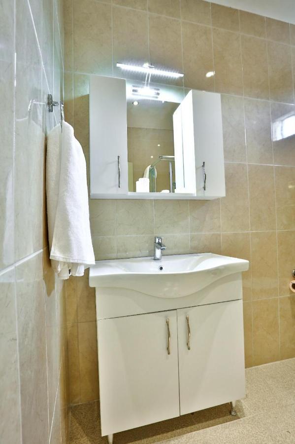 Modern Suites Istanbul Exterior photo